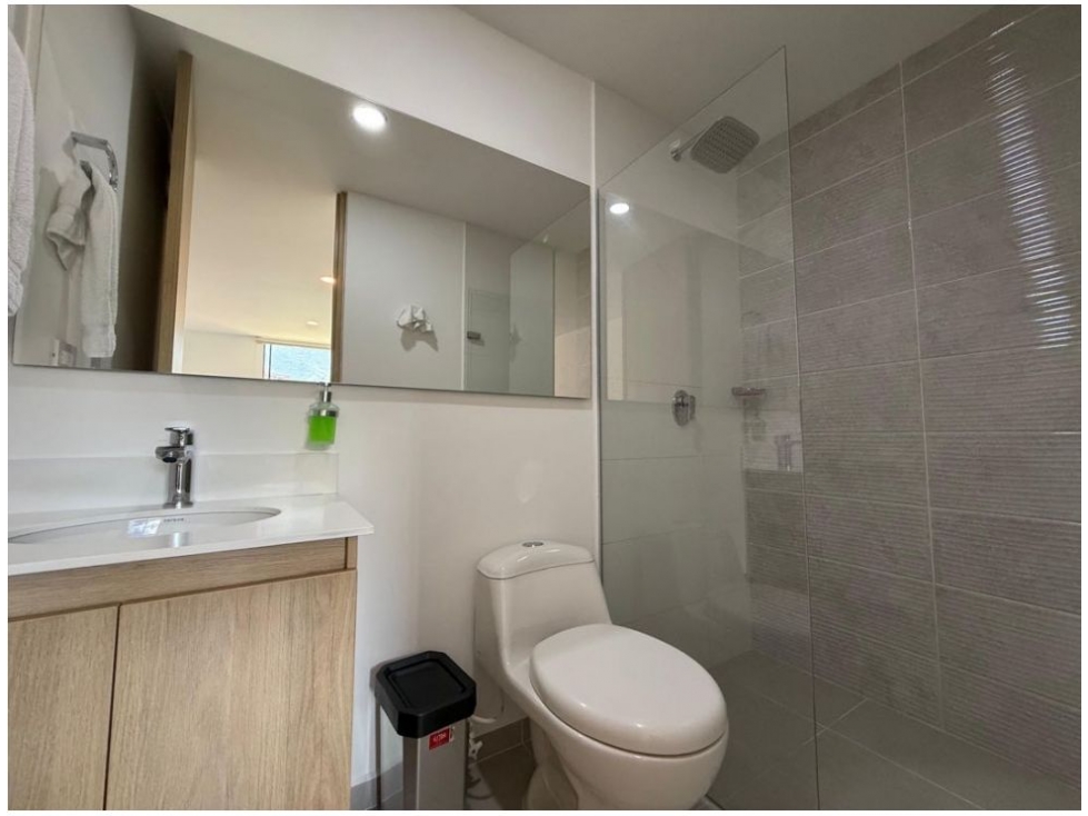 Apartamento en venta en Loma De Las Brujas, Envigado · foto 13 de 14
