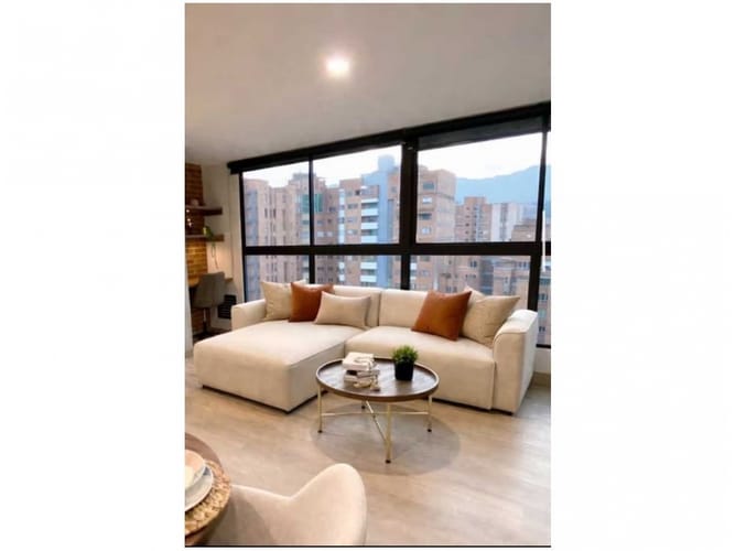 Apartamento de 1 alcoba en venta en Laureles, Medellín, 40 m² · foto 2 de 24