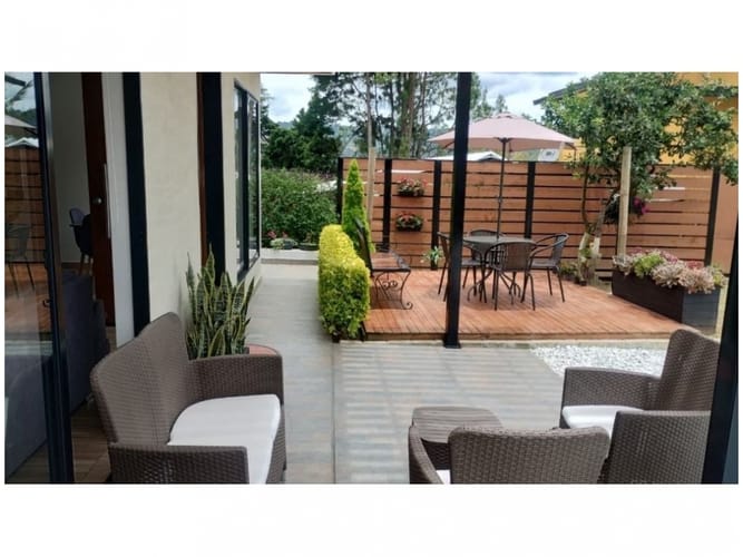 Casa de 5 alcobas en venta en El Zango, Guarne, 185 m² · foto 24 de 24