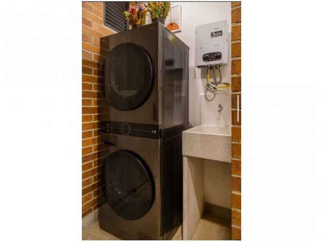 Apartamento de 1 alcoba en venta en Laureles, Medellín, 40 m² · foto 22 de 24
