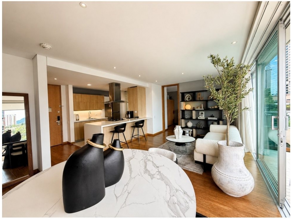 Apartamento en venta en El Tesoro, Medellín · foto 3 de 24