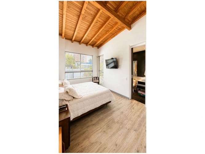 Casa de 4 alcobas en venta en Barro Blanco, Rionegro, 205 m² · foto 7 de 8