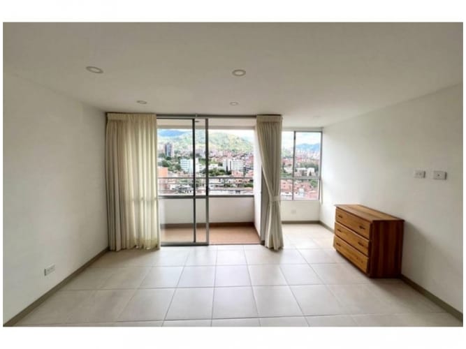 Apartamento de 3 alcobas en venta en Camino Verde, Envigado, 86 m² · foto 4 de 24