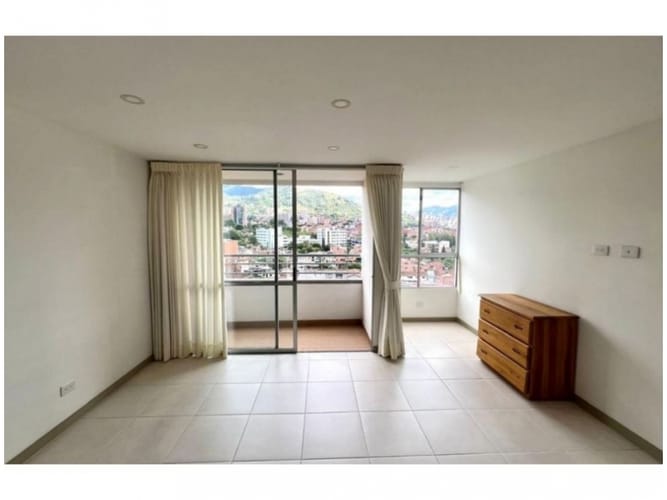 Apartamento de 3 alcobas en venta en Camino Verde, Envigado, 86 m² · foto 5 de 24