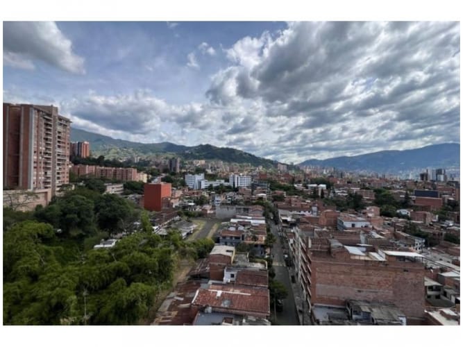 Apartamento de 3 alcobas en venta en Camino Verde, Envigado, 86 m² · foto 8 de 24