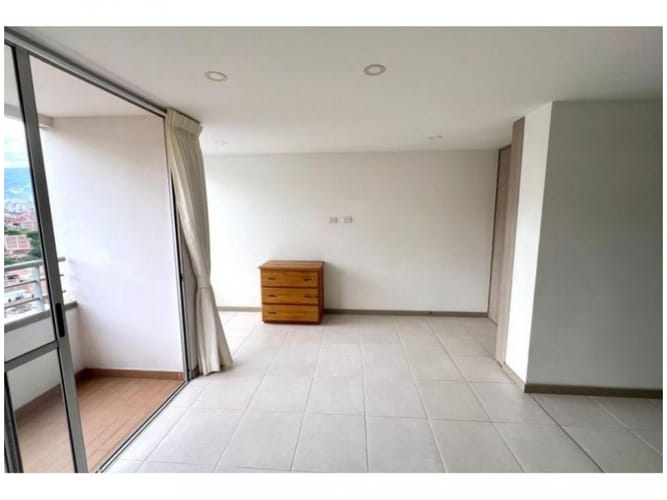 Apartamento de 3 alcobas en venta en Camino Verde, Envigado, 86 m² · foto 9 de 24