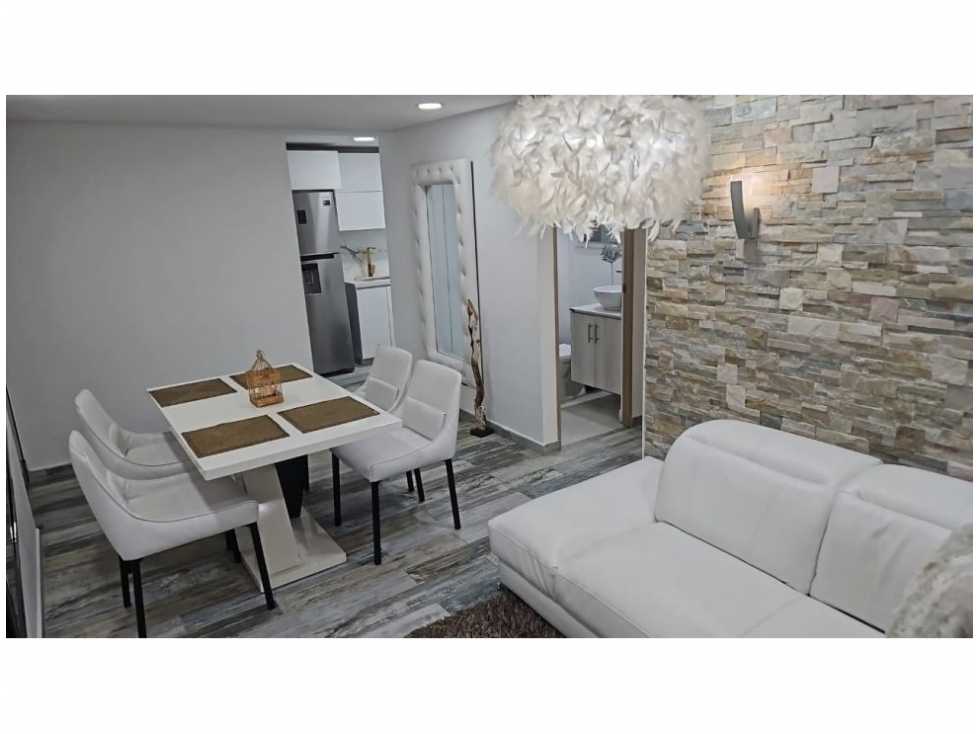 Apartamento en venta en La Candelaria, Medellín · foto 2 de 20