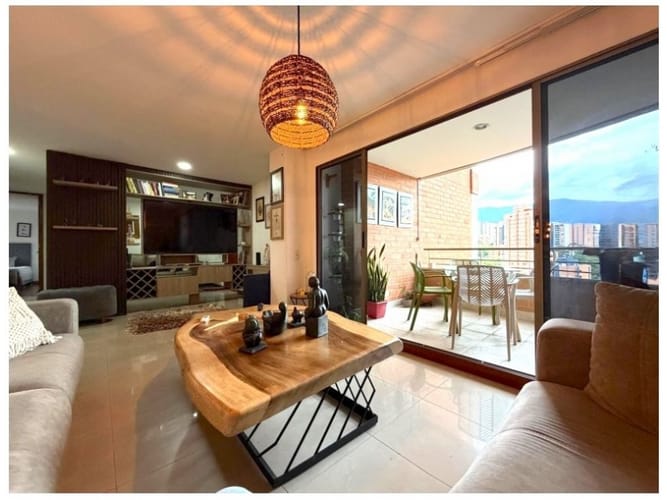 Apartamento en venta en El Campestre, Medellín · foto 2 de 24