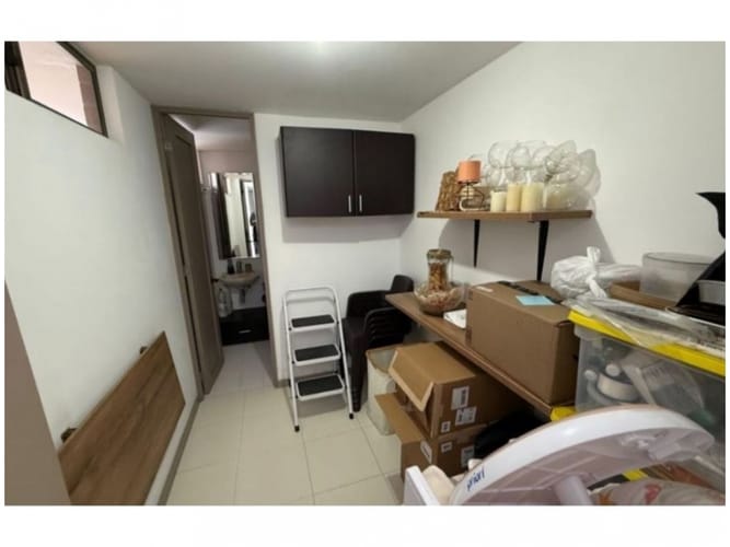 Casa de 3 alcobas en venta en Loma Del Chocho, Envigado, 252 m² · foto 6 de 8