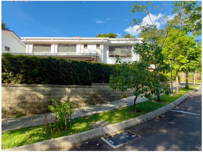 Casa de 4 alcobas en venta en Loma Benedictinos, Envigado, 347 m² · foto 3 de 21