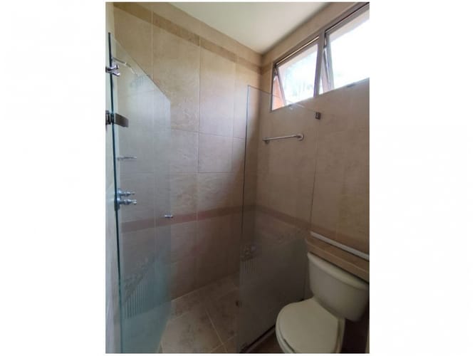 Casa de 5 alcobas en venta en Cola Del Zorro, Medellín, 320 m² · foto 8 de 23