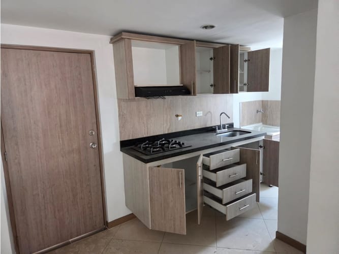 Apartamento de 3 alcobas en venta en San Jose Obrero, Bello, 60 m² · foto 10 de 22