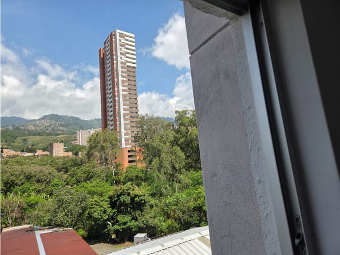 Apartamento de 3 alcobas en venta en San Jose Obrero, Bello, 60 m² · foto 16 de 22