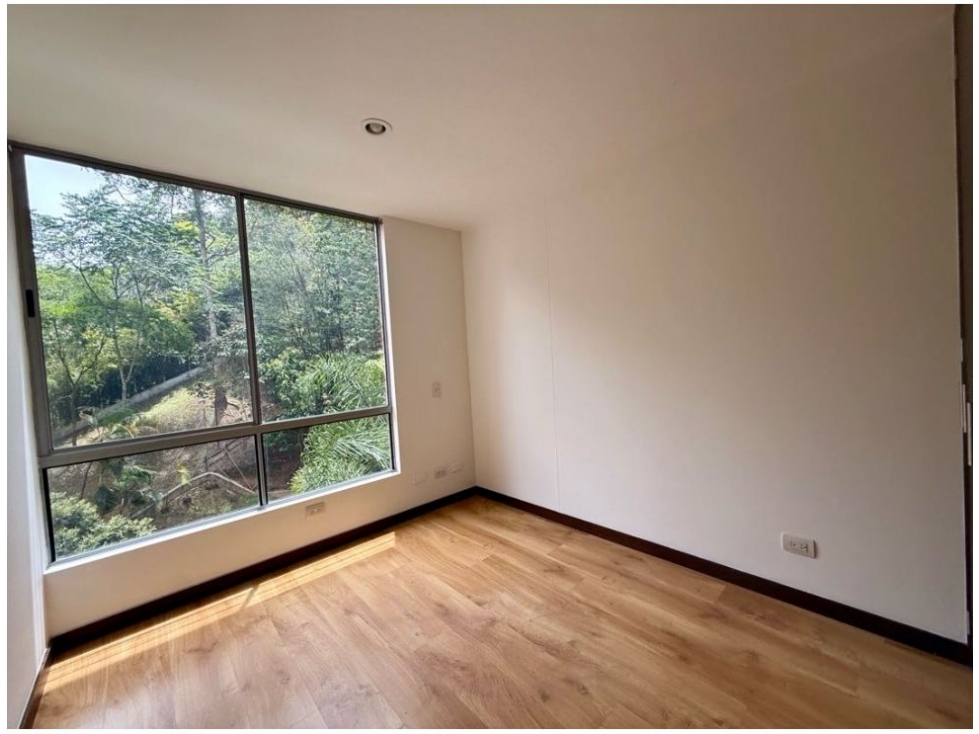 Apartamento en venta en Cumbres, Envigado · foto 5 de 19