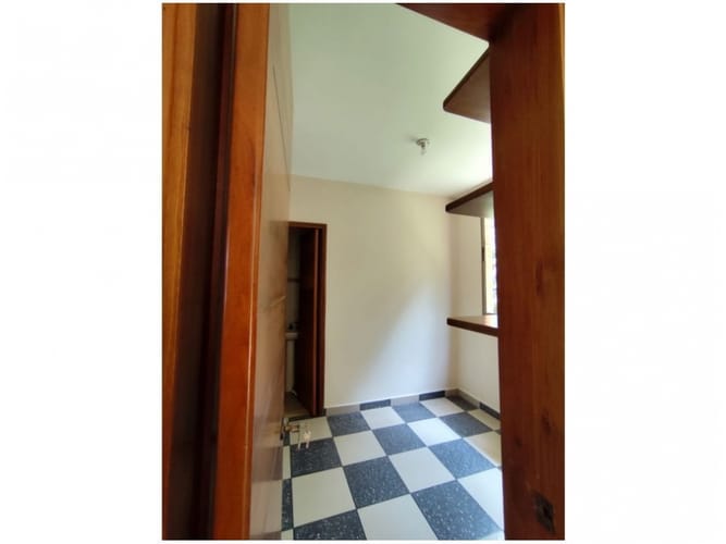 Casa de 5 alcobas en venta en Cola Del Zorro, Medellín, 320 m² · foto 18 de 23