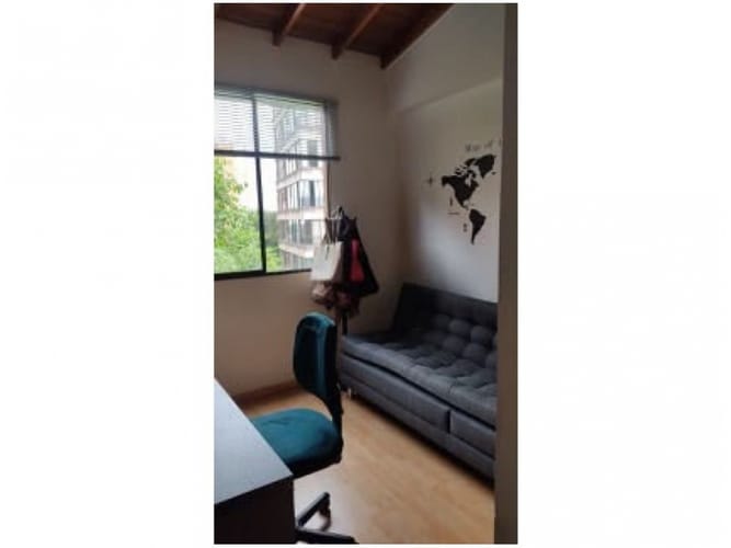 Apartamento de 3 alcobas en venta en Loma De San Julian, Medellín, 86 m² · foto 15 de 16
