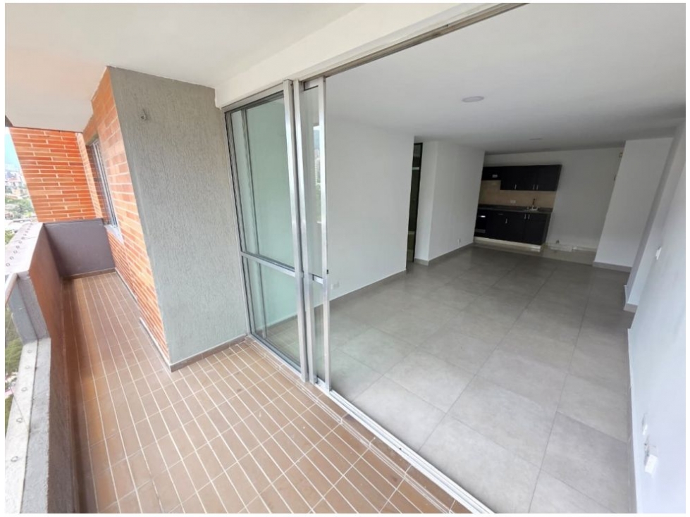 Apartamento en venta en Ciudad Del Río, Medellín · foto 2 de 13