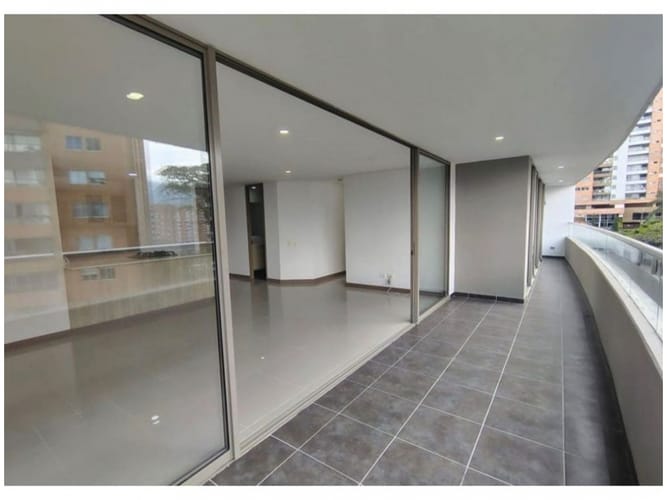 Apartamento de 2 alcobas en venta en Loma Del Esmeraldal, Envigado, 88 m² · foto 6 de 11