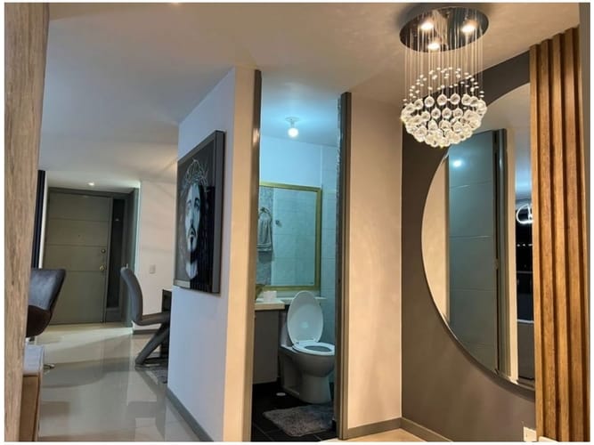 Apartamento de 3 alcobas en venta en El Castillo, Medellín, 117 m² · foto 16 de 24