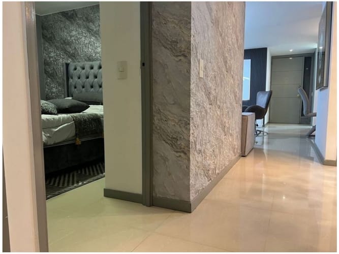 Apartamento de 3 alcobas en venta en El Castillo, Medellín, 117 m² · foto 17 de 24