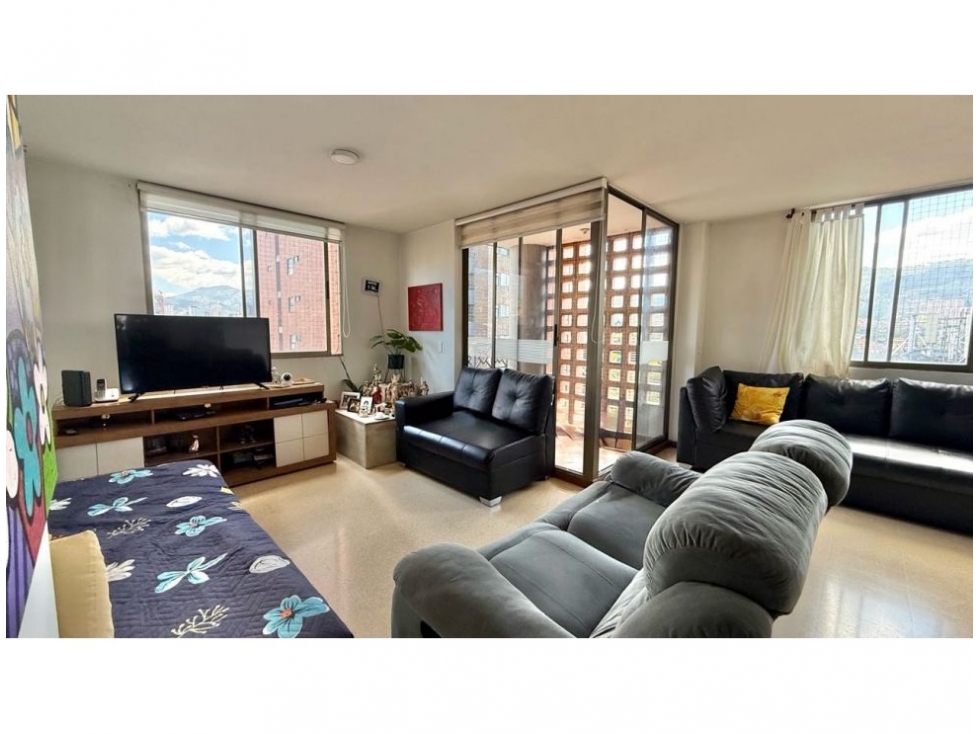 Apartamento en venta en Obrero, Envigado · foto 5 de 20