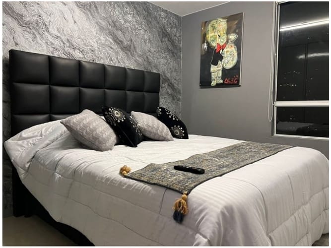 Apartamento de 3 alcobas en venta en El Castillo, Medellín, 117 m² · foto 24 de 24