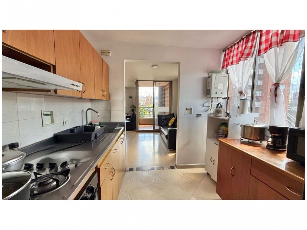 Apartamento en venta en Obrero, Envigado · foto 9 de 20
