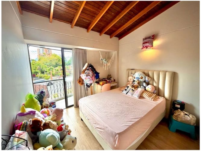 Casa de 4 alcobas en venta en Loma De Las Brujas, Envigado, 160 m² · foto 13 de 19
