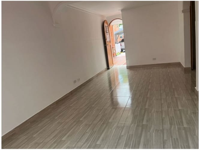 Casa de 4 alcobas en venta en Quintas Del Sol De La Mota, Medellín, 95 m² · foto 2 de 11