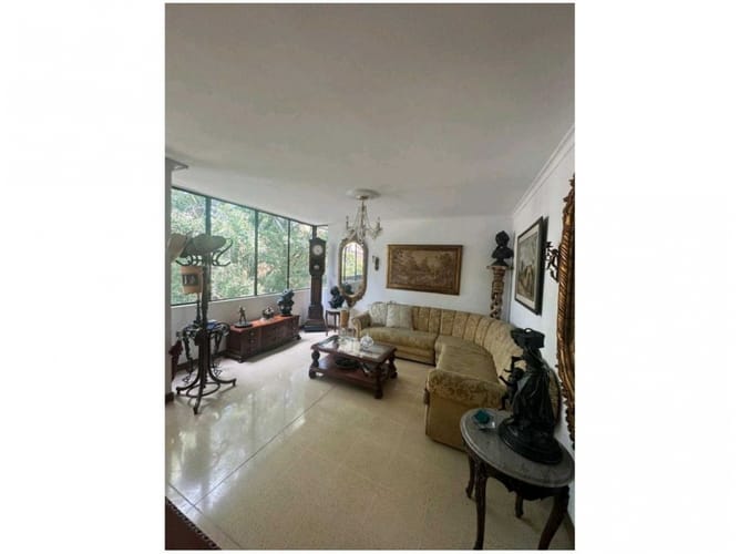 Apartamento de 3 alcobas en venta en Laureles, Medellín, 120 m² · foto 16 de 22