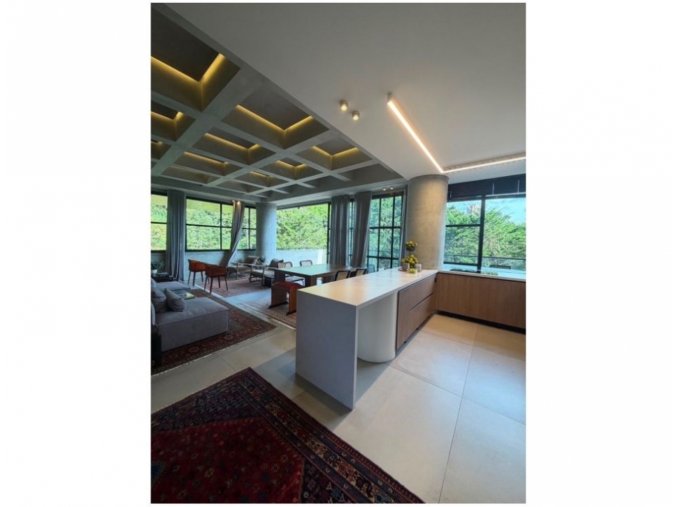 2BR Apartment in El tesoro (263 m²) for Sale