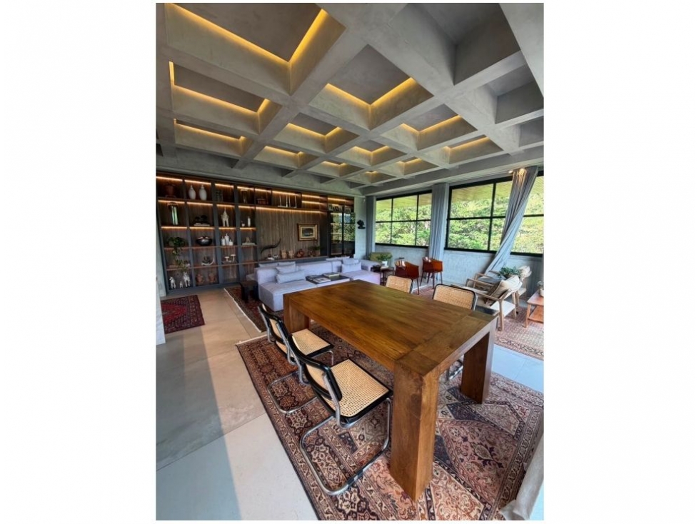 2BR Apartment in El tesoro (263 m²) for Sale - 3