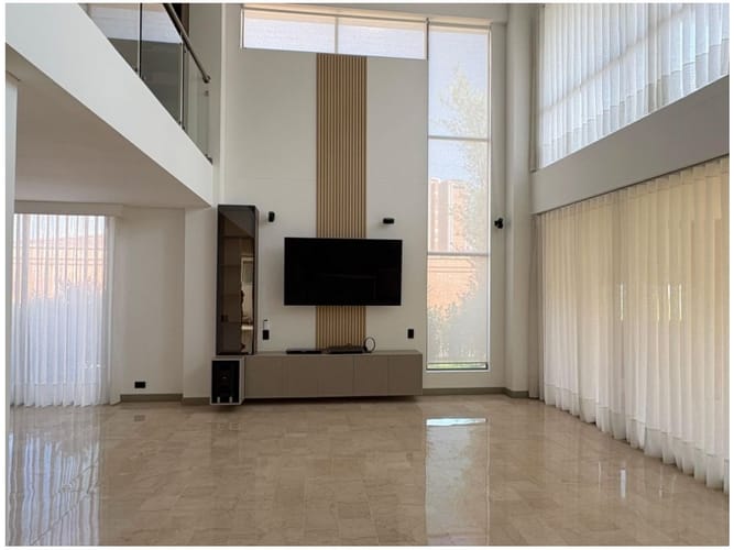 Casa de 3 alcobas en venta en El Poblado, Medellín, 416 m² · foto 6 de 20