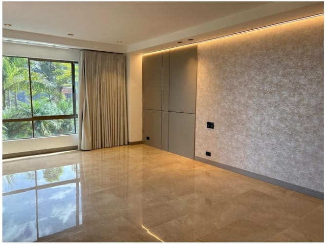 Casa de 3 alcobas en venta en El Poblado, Medellín, 416 m² · foto 16 de 20
