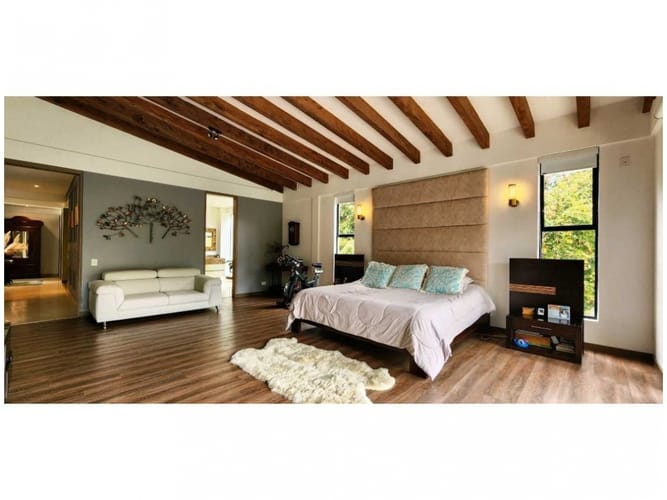 Casa de 4 alcobas en venta en Loma Del Chocho, Envigado, 490 m² · foto 6 de 24