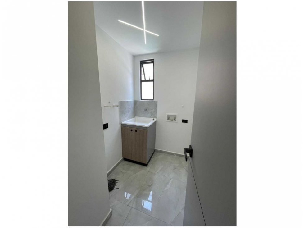 Apartamento en venta en Belen Malibu, Medellín · foto 3 de 19