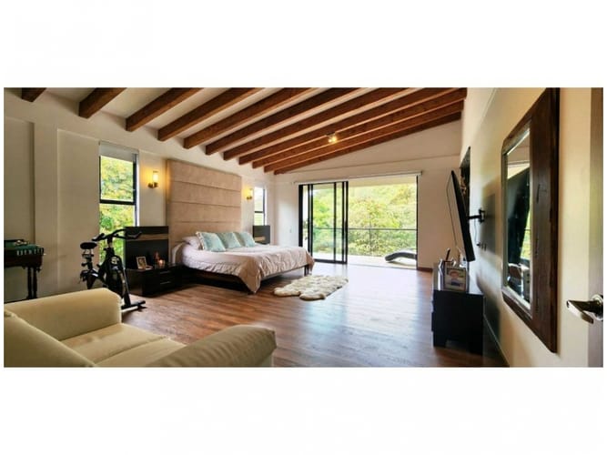 Casa de 4 alcobas en venta en Loma Del Chocho, Envigado, 490 m² · foto 8 de 24