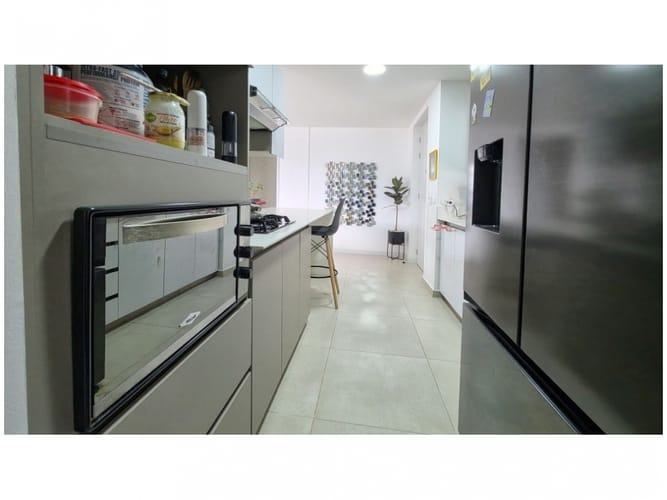 Apartamento de 3 alcobas en venta en El Poblado, Medellín, 121 m² · foto 10 de 24