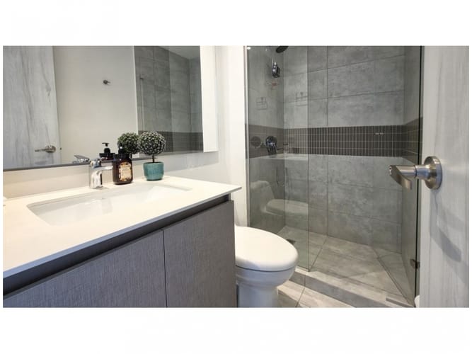 Apartamento de 3 alcobas en venta en El Poblado, Medellín, 121 m² · foto 16 de 24