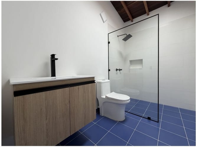 Casa de 3 alcobas en venta en El Tambo, La Ceja, 200 m² · foto 18 de 24
