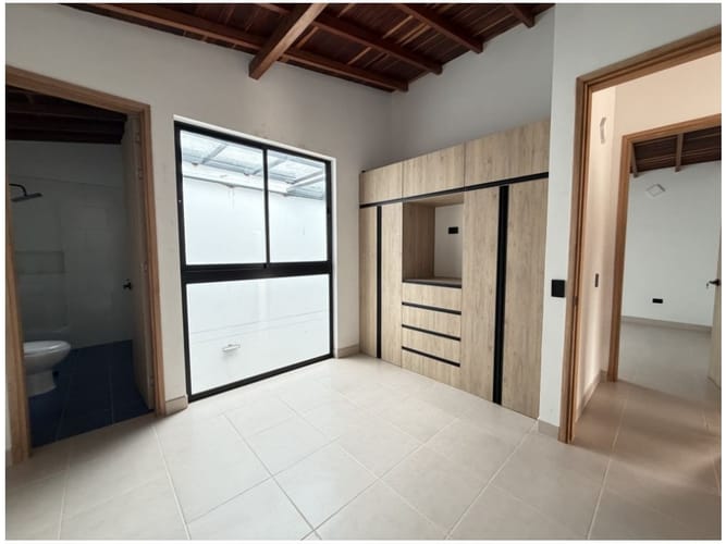Casa de 3 alcobas en venta en El Tambo, La Ceja, 200 m² · foto 21 de 24
