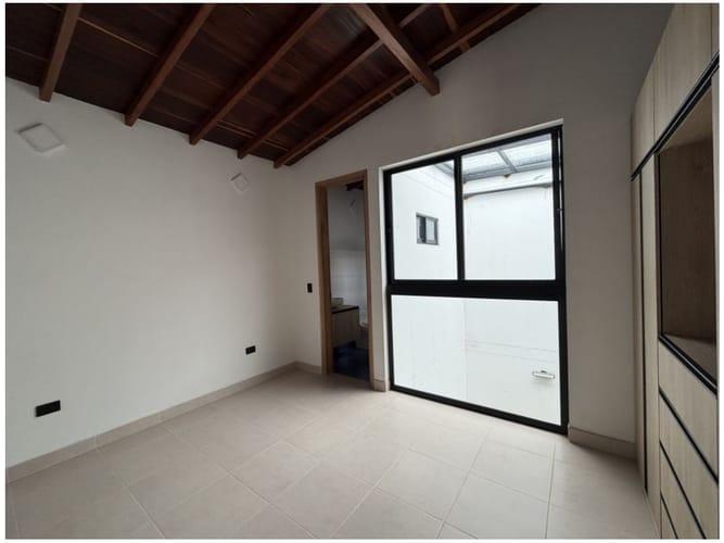 Casa de 3 alcobas en venta en El Tambo, La Ceja, 200 m² · foto 23 de 24
