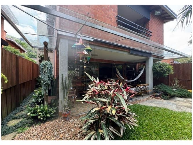 Casa en venta en Mesa, Envigado · foto 2 de 16