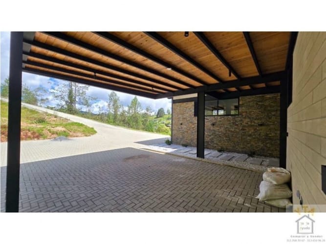 Casa de 3 alcobas en venta en Pantanillo, El Retiro, 270 m² · foto 2 de 24