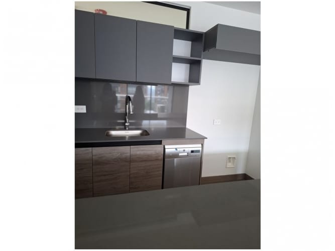 Apartamento en venta en El Poblado, Medellín · foto 6 de 24