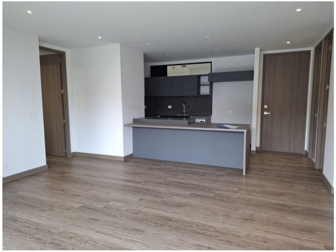 Apartamento en venta en El Poblado, Medellín · foto 11 de 24