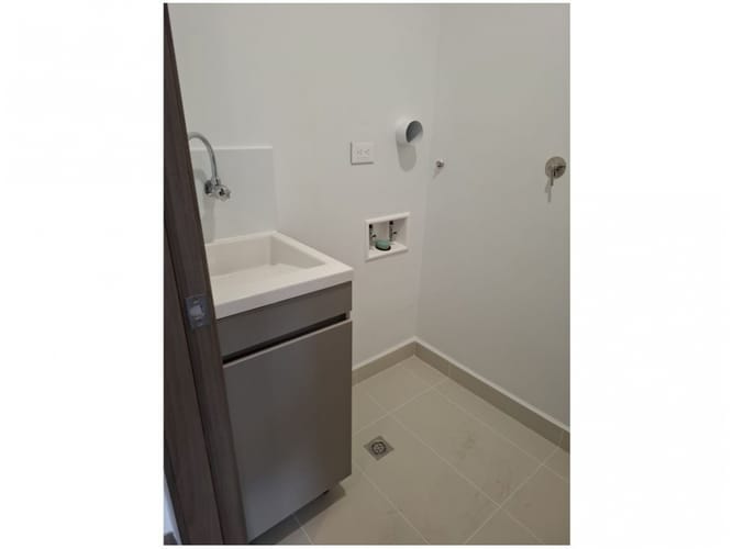 Apartamento en venta en El Poblado, Medellín · foto 13 de 24