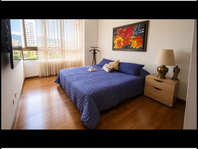 Apartamento de 3 alcobas en venta en San Lucas, Medellín, 192 m² · foto 10 de 13