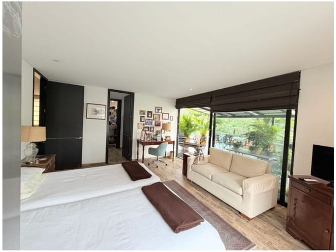 Apartamento de 2 alcobas en venta en El Poblado, Medellín, 181 m² · foto 10 de 24