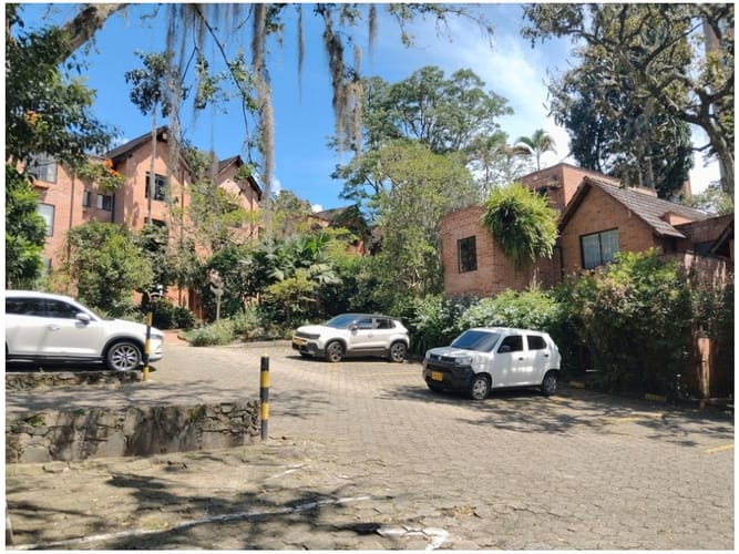 Casa de 4 alcobas en venta en Loma De Las Brujas, Envigado, 130 m² · foto 22 de 22